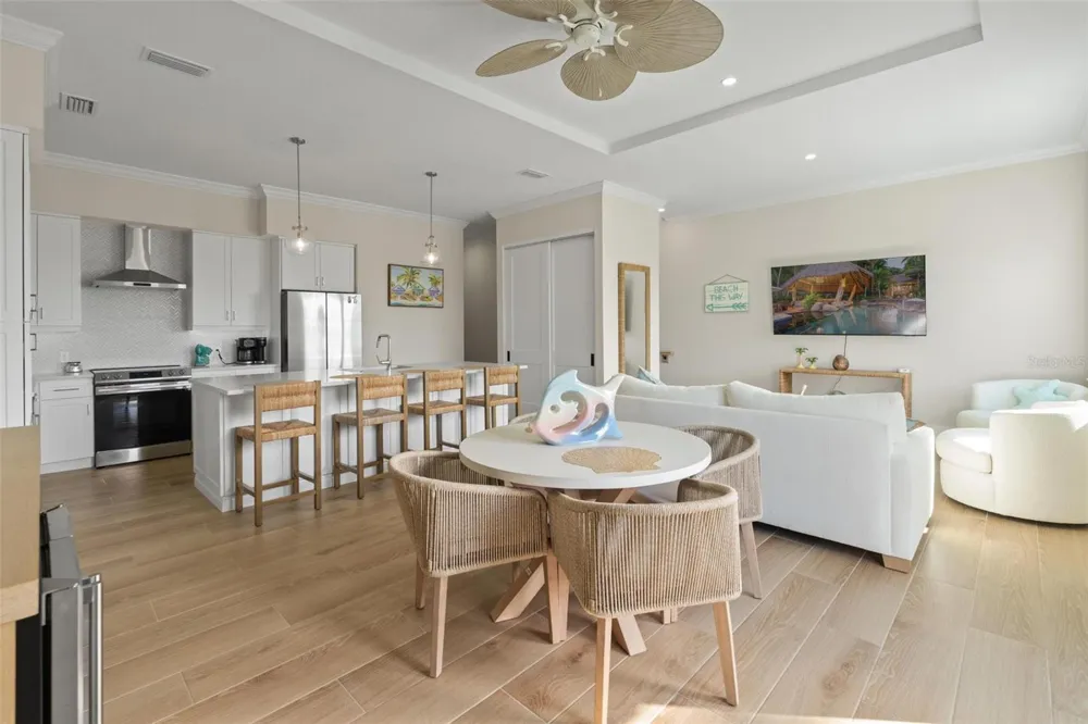 187 145TH AVENUE E #3 Madeira Beach, FL 33708