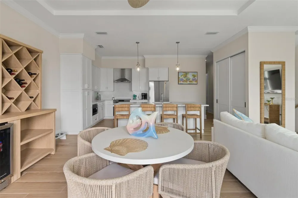 187 145TH AVENUE E #3 Madeira Beach, FL 33708
