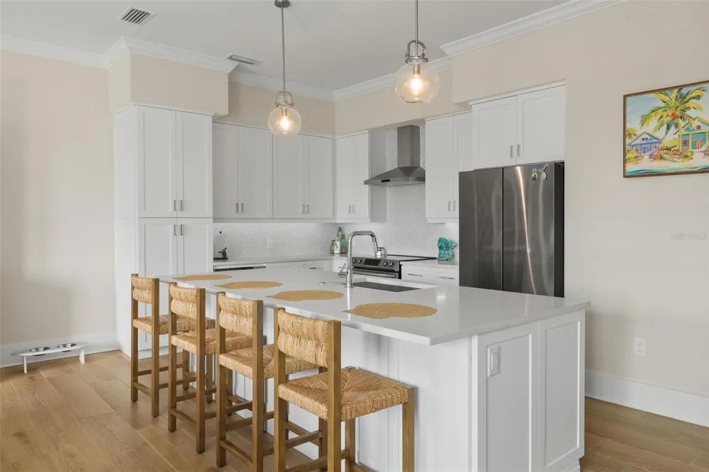 187 145TH AVENUE E #3 Madeira Beach, FL 33708