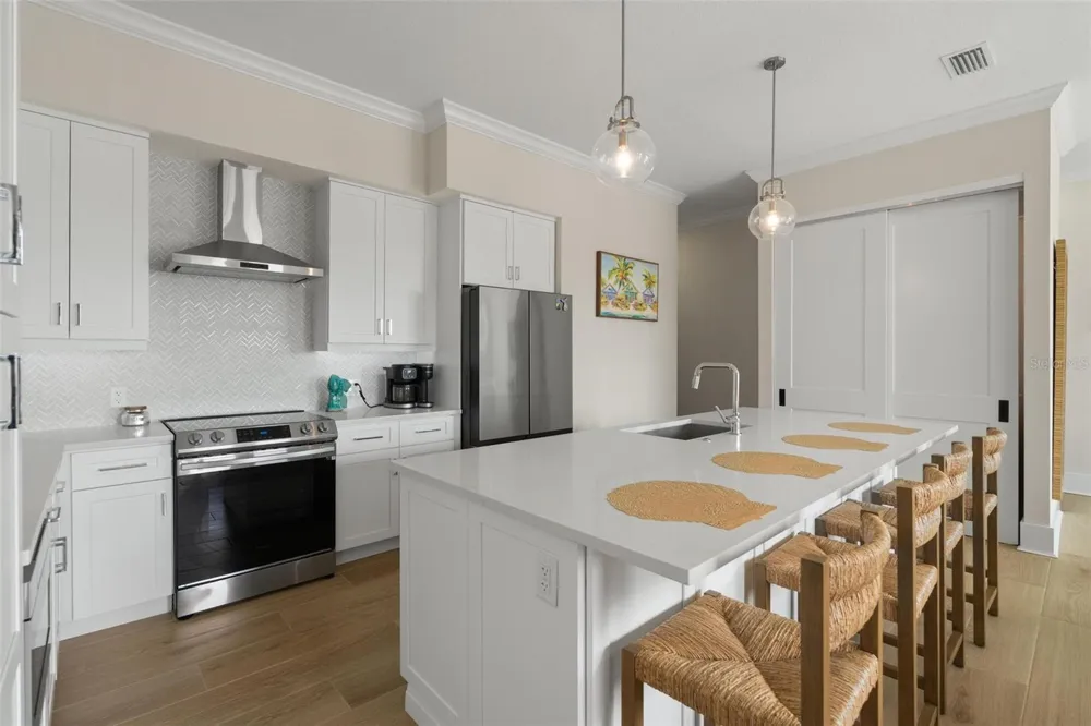 187 145TH AVENUE E #3 Madeira Beach, FL 33708