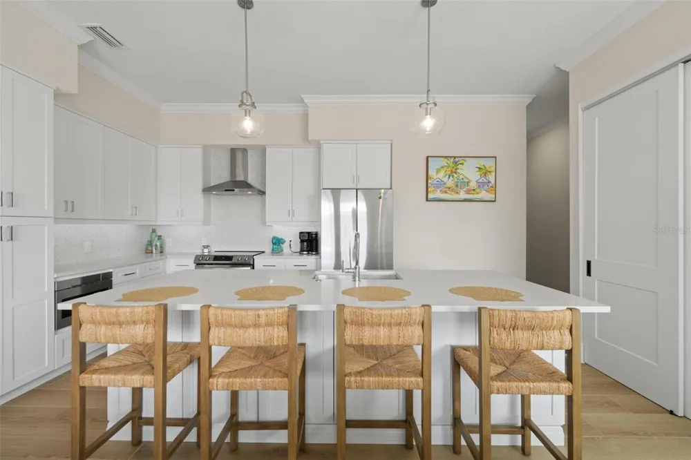 187 145TH AVENUE E #3 Madeira Beach, FL 33708