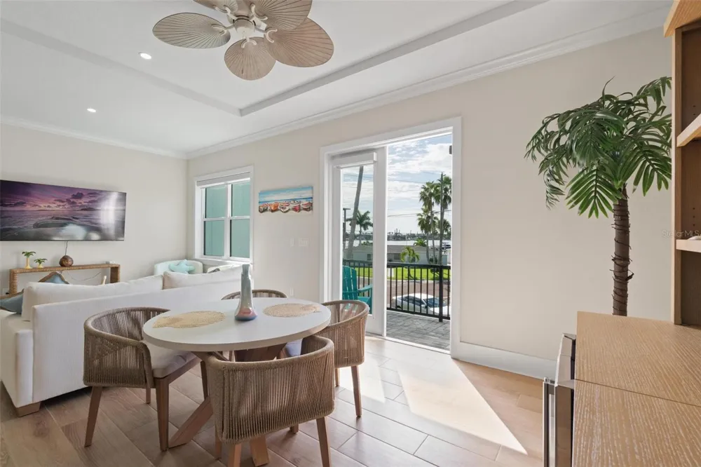 187 145TH AVENUE E #3 Madeira Beach, FL 33708