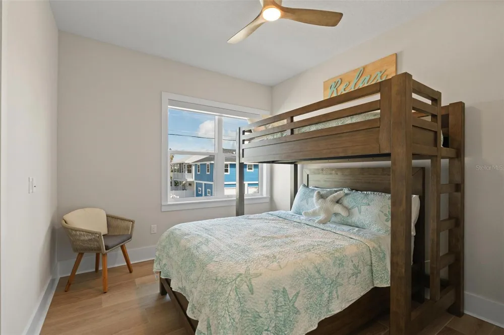 187 145TH AVENUE E #3 Madeira Beach, FL 33708