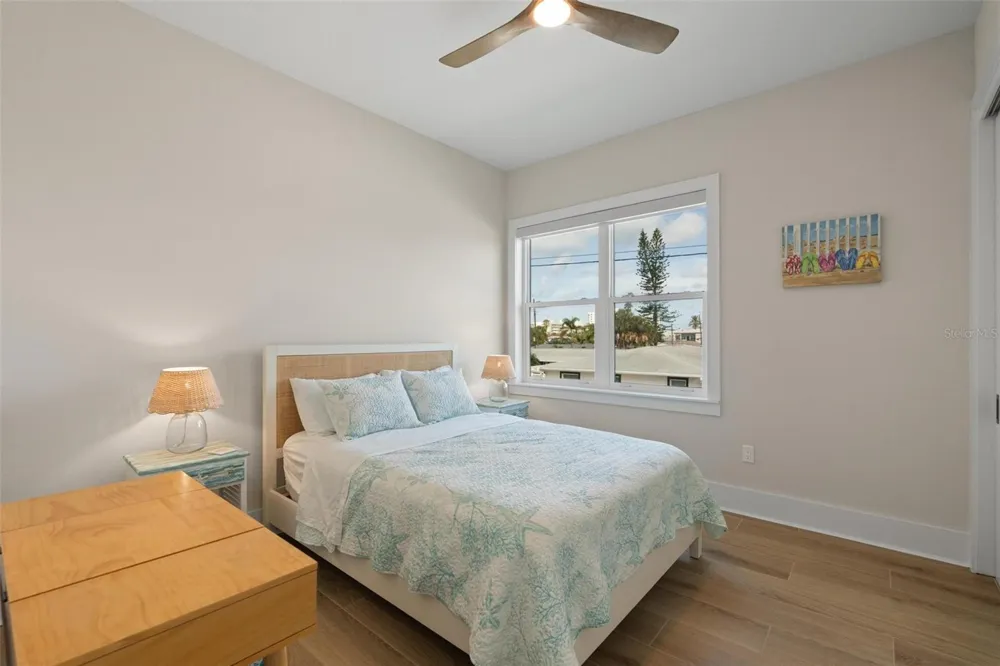 187 145TH AVENUE E #3 Madeira Beach, FL 33708