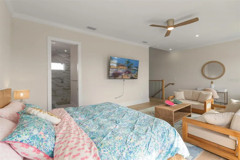 187 145TH AVENUE E #3 Madeira Beach, FL 33708
