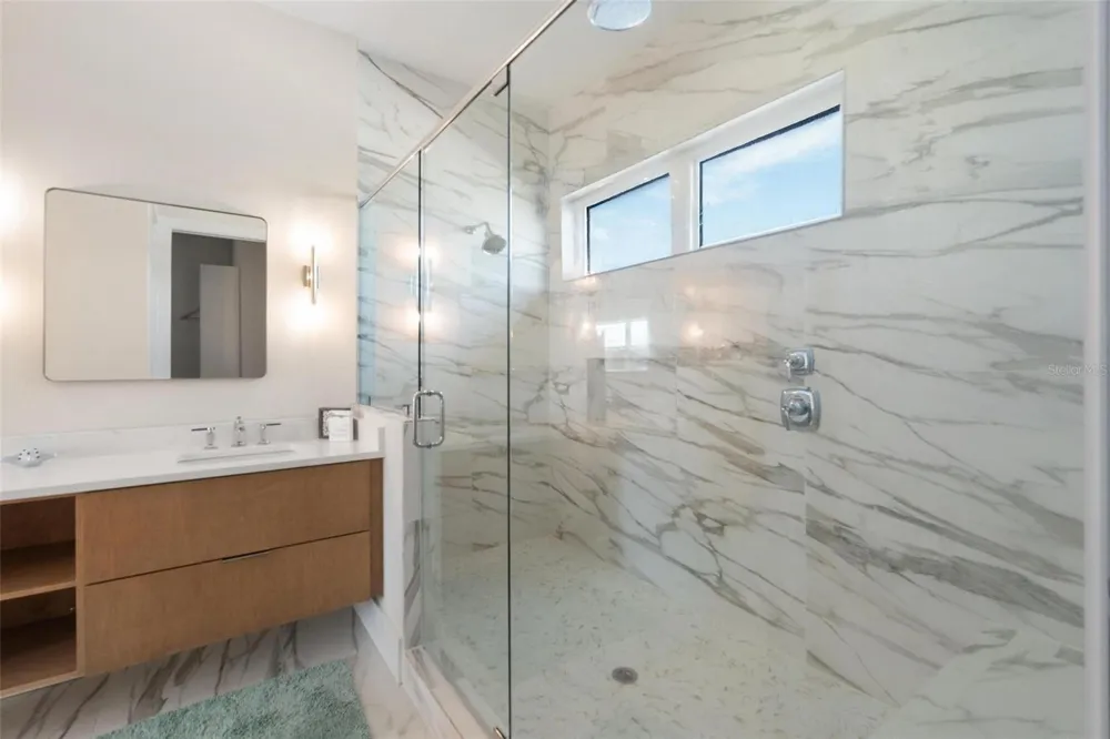 187 145TH AVENUE E #3 Madeira Beach, FL 33708