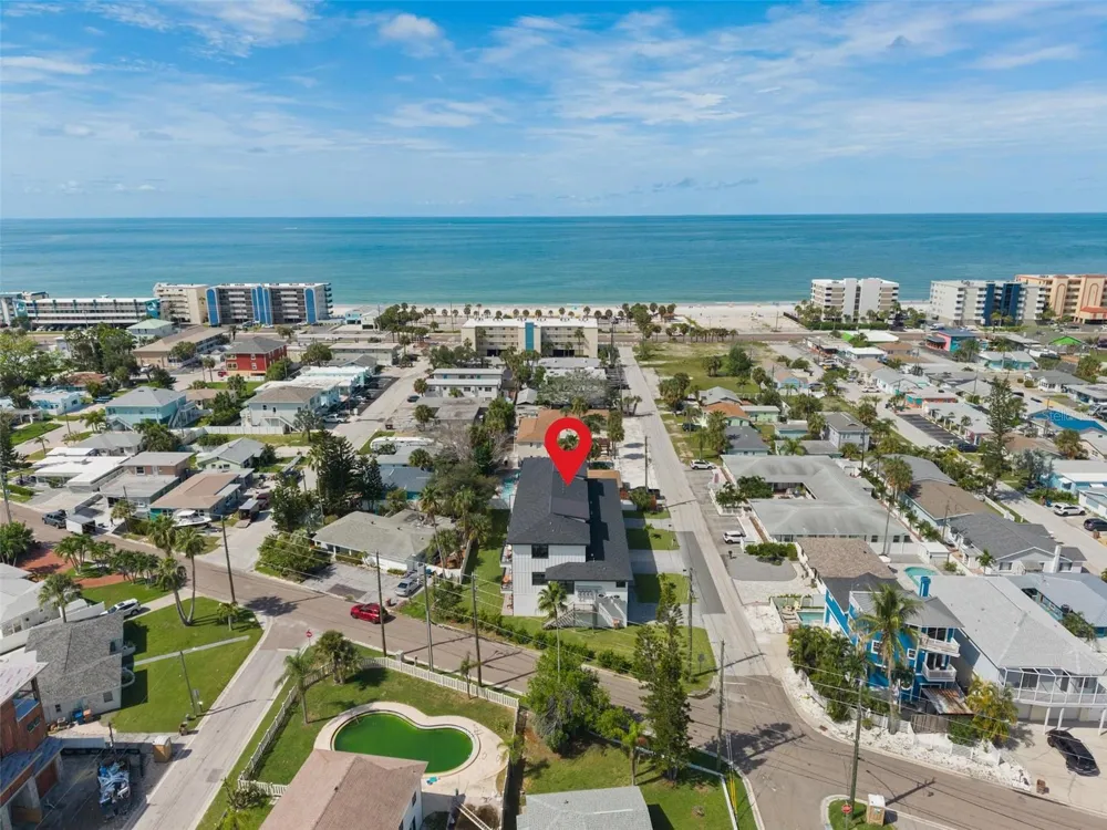 187 145TH AVENUE E #3 Madeira Beach, FL 33708