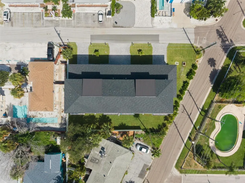 187 145TH AVENUE E #3 Madeira Beach, FL 33708