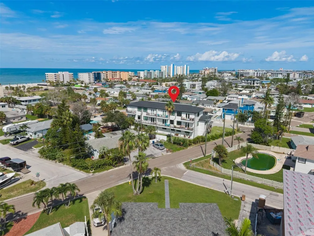 187 145TH AVENUE E #3 Madeira Beach, FL 33708