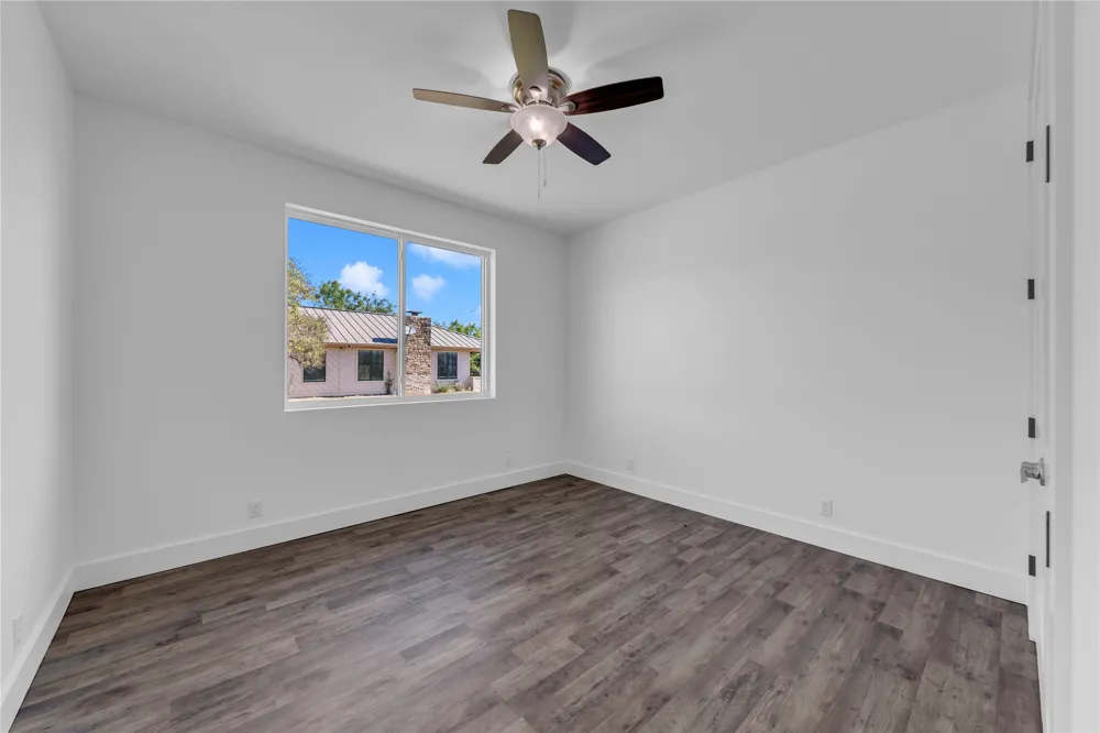 515 Sun Ray Horseshoe Bay, TX 78657