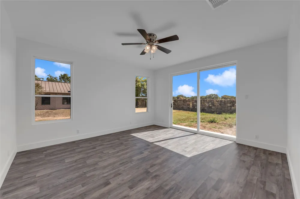515 Sun Ray Horseshoe Bay, TX 78657
