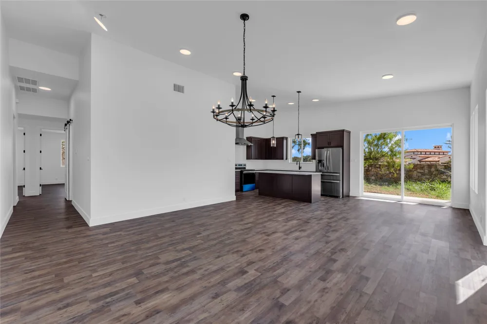515 Sun Ray Horseshoe Bay, TX 78657