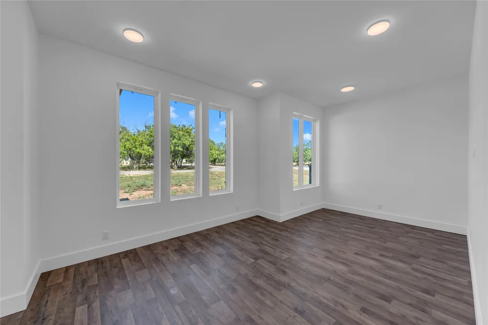 515 Sun Ray Horseshoe Bay, TX 78657