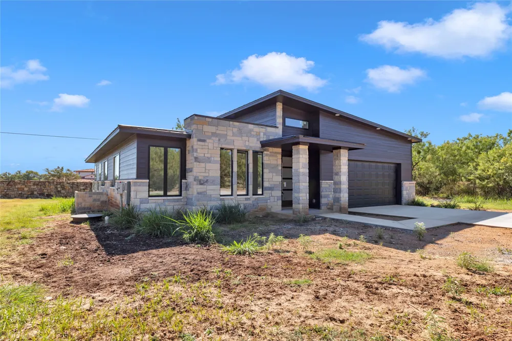 515 Sun Ray Horseshoe Bay, TX 78657