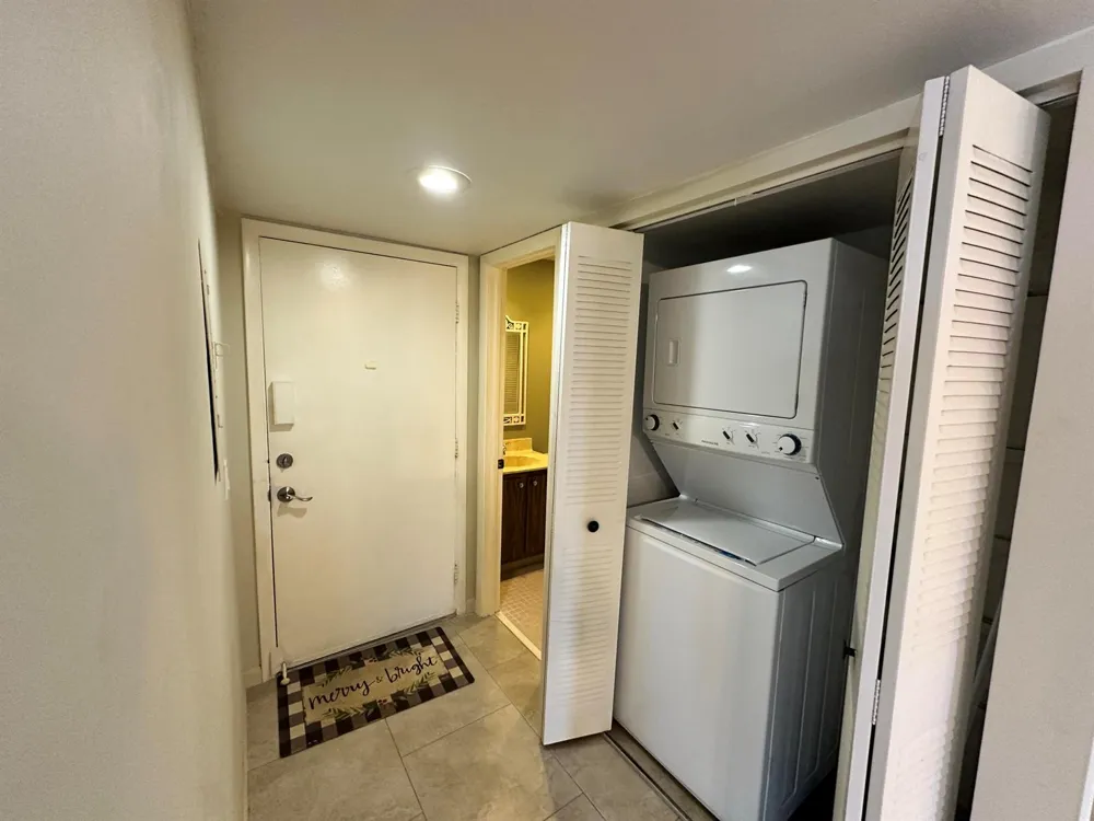 123 Capri C Delray Beach, FL 33484