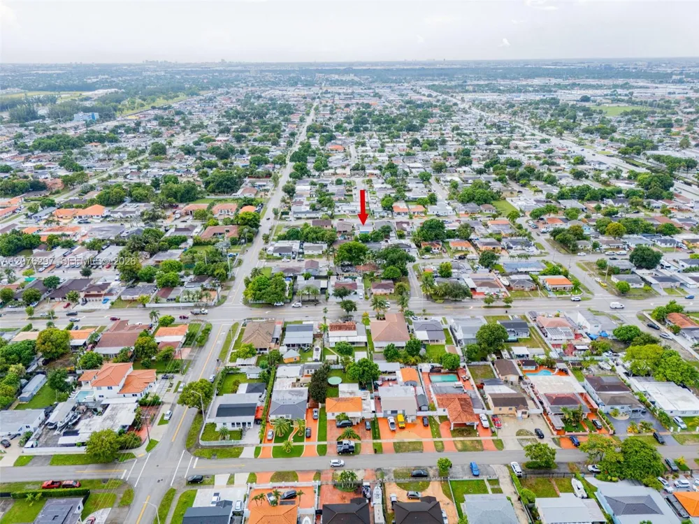 233 W 39th Pl Hialeah, FL 33012