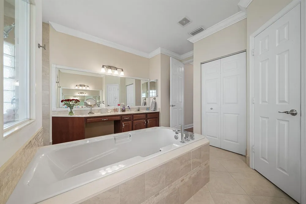 198 Cypress Trace Royal Palm Beach, FL 33411