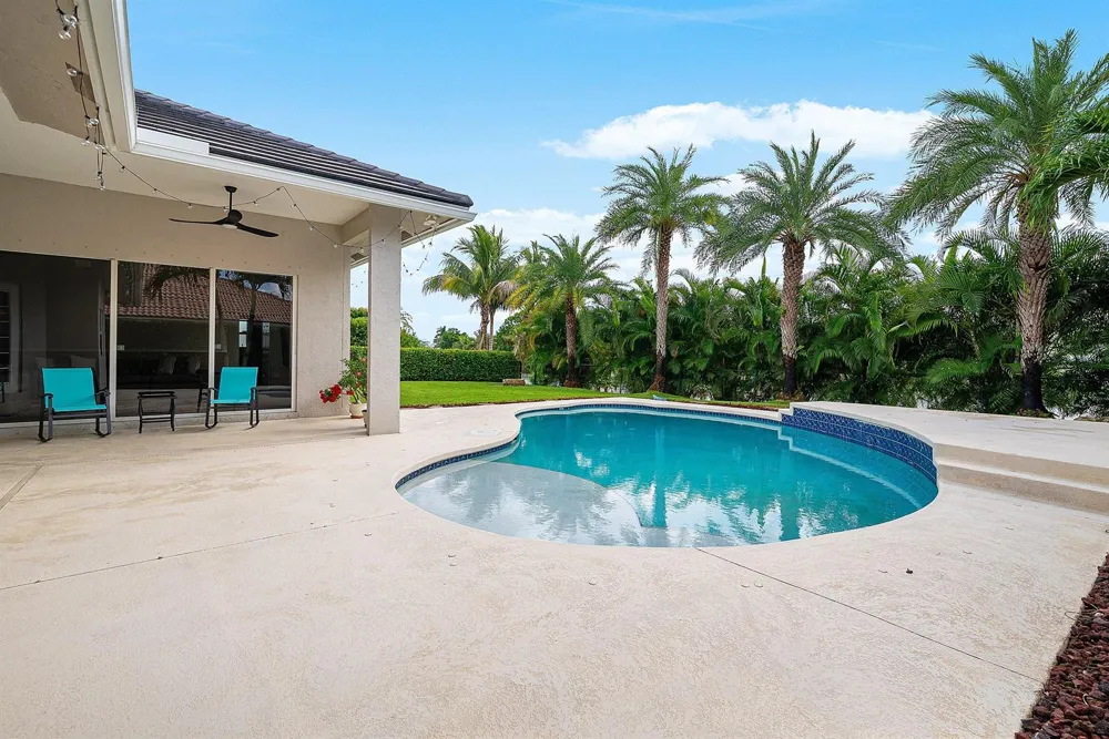198 Cypress Trace Royal Palm Beach, FL 33411