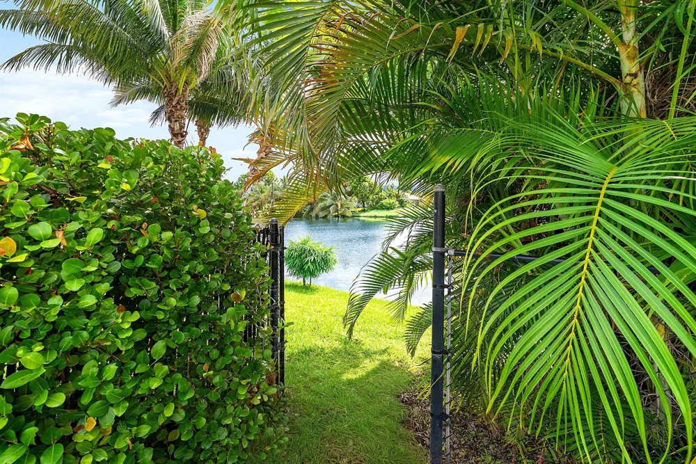 198 Cypress Trace Royal Palm Beach, FL 33411