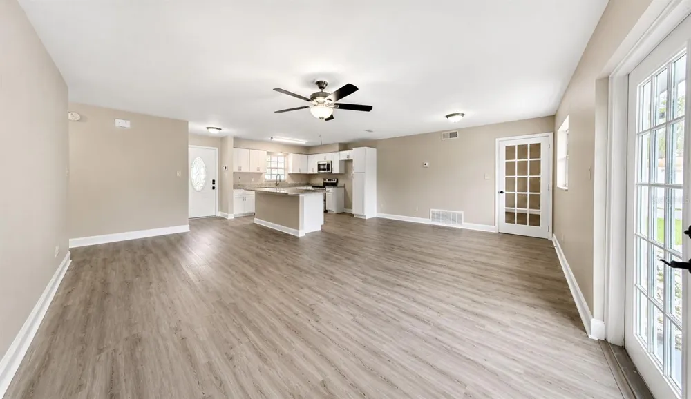 1427 BENWICK WAY Casselberry, FL 32707