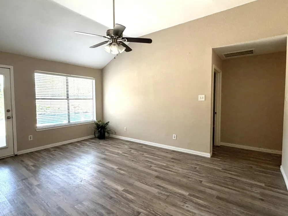 1621 Winter Park Lane Lewisville, TX 75077