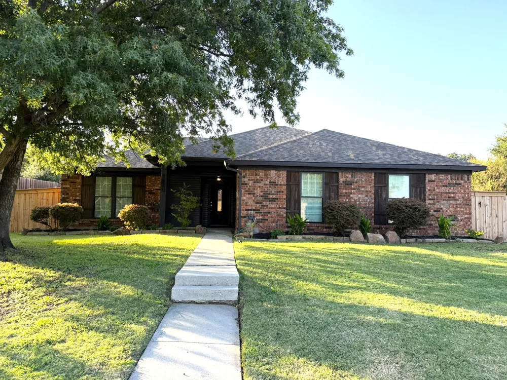 1621 Winter Park Lane Lewisville, TX 75077