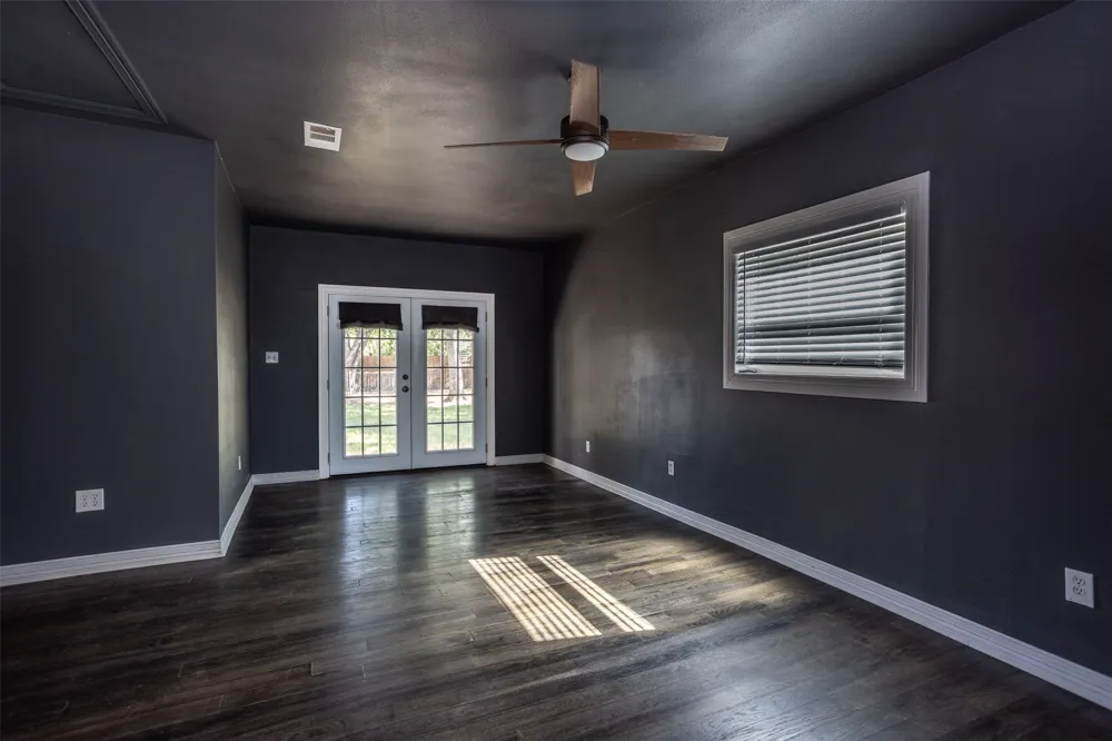 610 S Lee Street Valley View, TX 76272