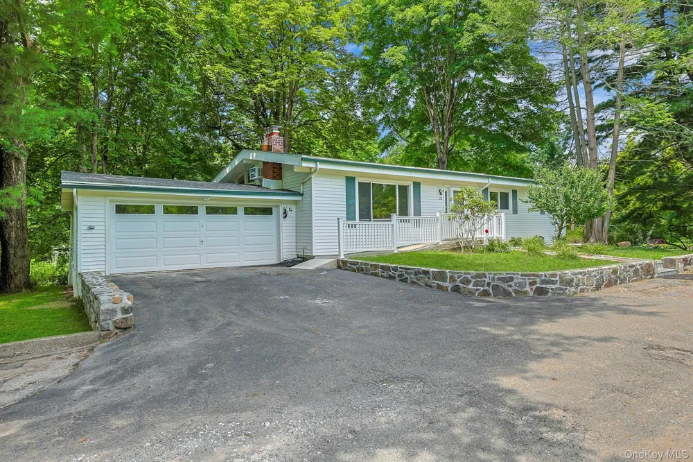252 Watch Hill Road Cortlandt Manor, NY 10567