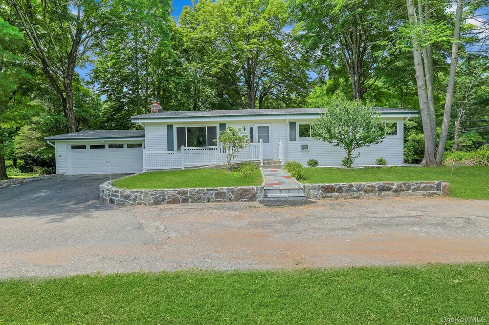 252 Watch Hill Road Cortlandt Manor, NY 10567