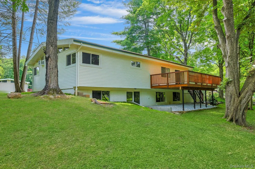 252 Watch Hill Road Cortlandt Manor, NY 10567