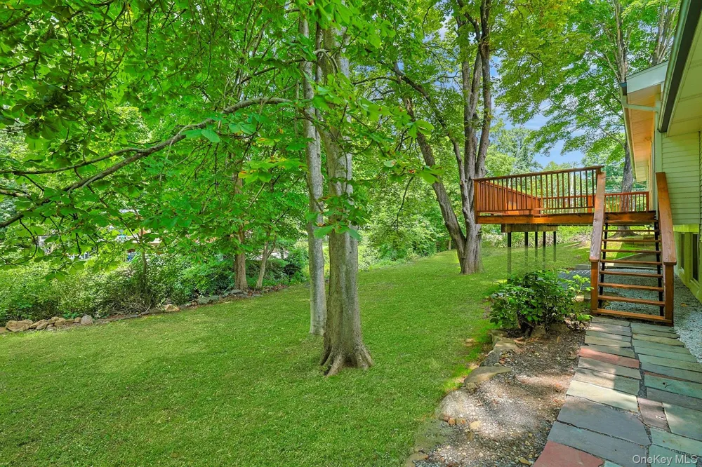 252 Watch Hill Road Cortlandt Manor, NY 10567