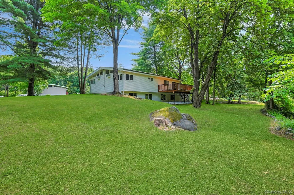 252 Watch Hill Road Cortlandt Manor, NY 10567