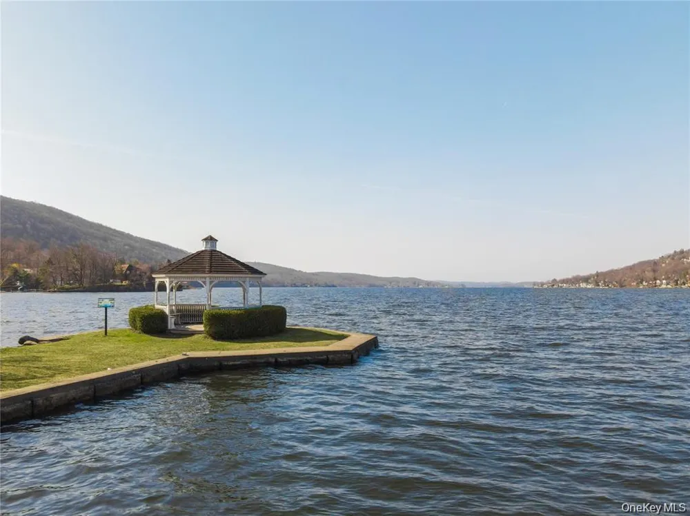 59 Deer Trail S #A Greenwood Lake, NY 10925