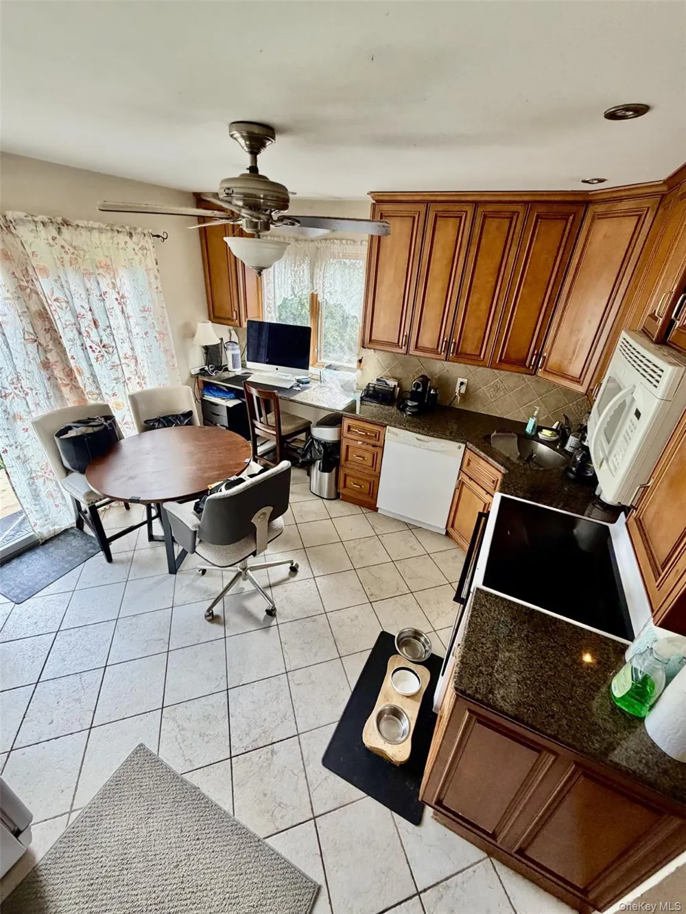 998 Bowling Green Drive Westbury, NY 11590