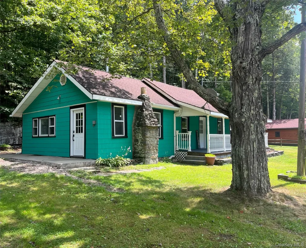 6115 State Route 52 Cochecton, NY 12726