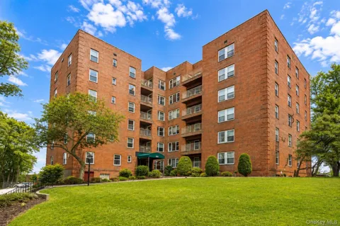 555 Broadway #1i