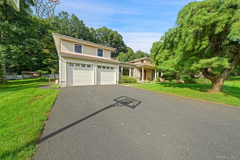 6 Orchard Hill Drive Monsey, NY 10952
