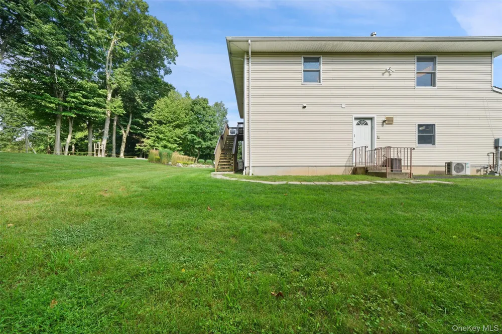 6 Orchard Hill Drive Monsey, NY 10952