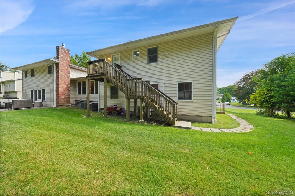 6 Orchard Hill Drive Monsey, NY 10952