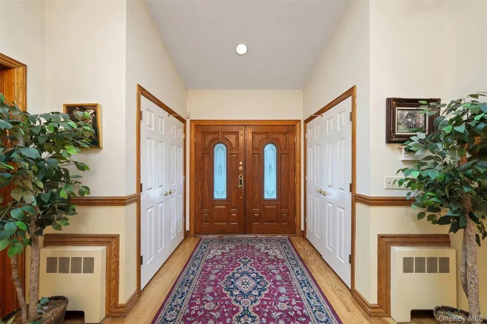 6 Orchard Hill Drive Monsey, NY 10952