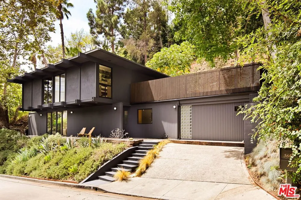 5649 Valley Oak Drive Los Angeles, CA 90068