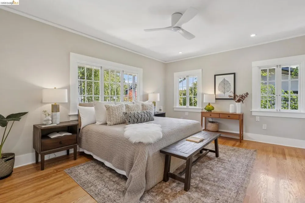 25 Manor Dr Piedmont, CA 94611