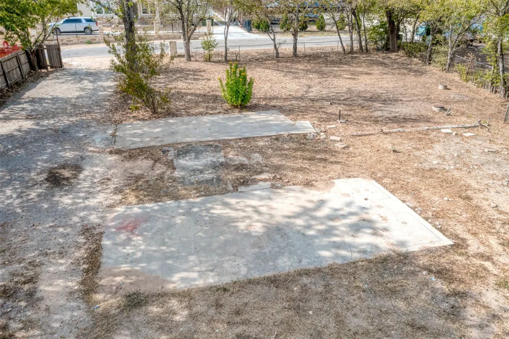 5701 Bitterwood Drive Austin, TX 78724