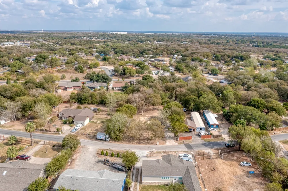 5701 Bitterwood Drive Austin, TX 78724