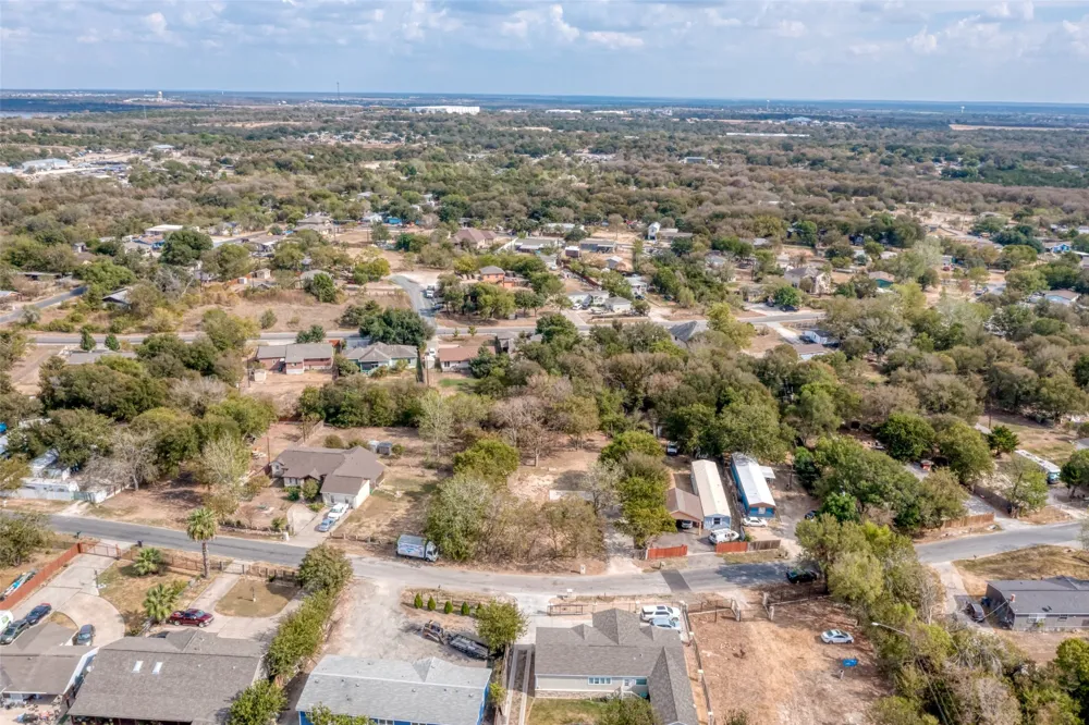 5701 Bitterwood Drive Austin, TX 78724