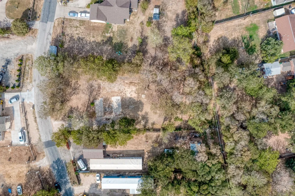 5701 Bitterwood Drive Austin, TX 78724