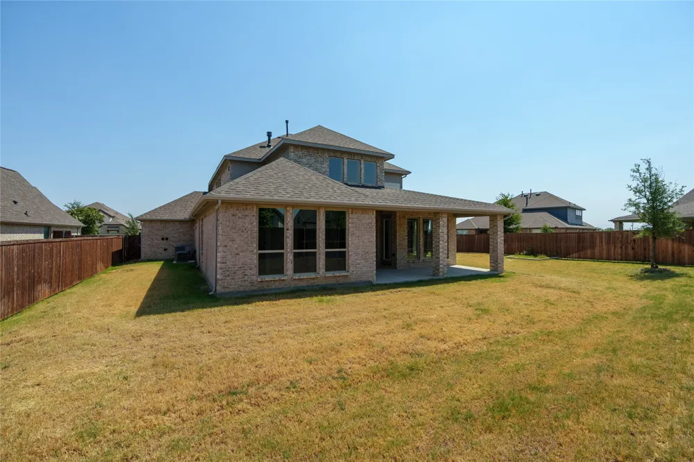 2116 Roquette Drive Haslet, TX 76052