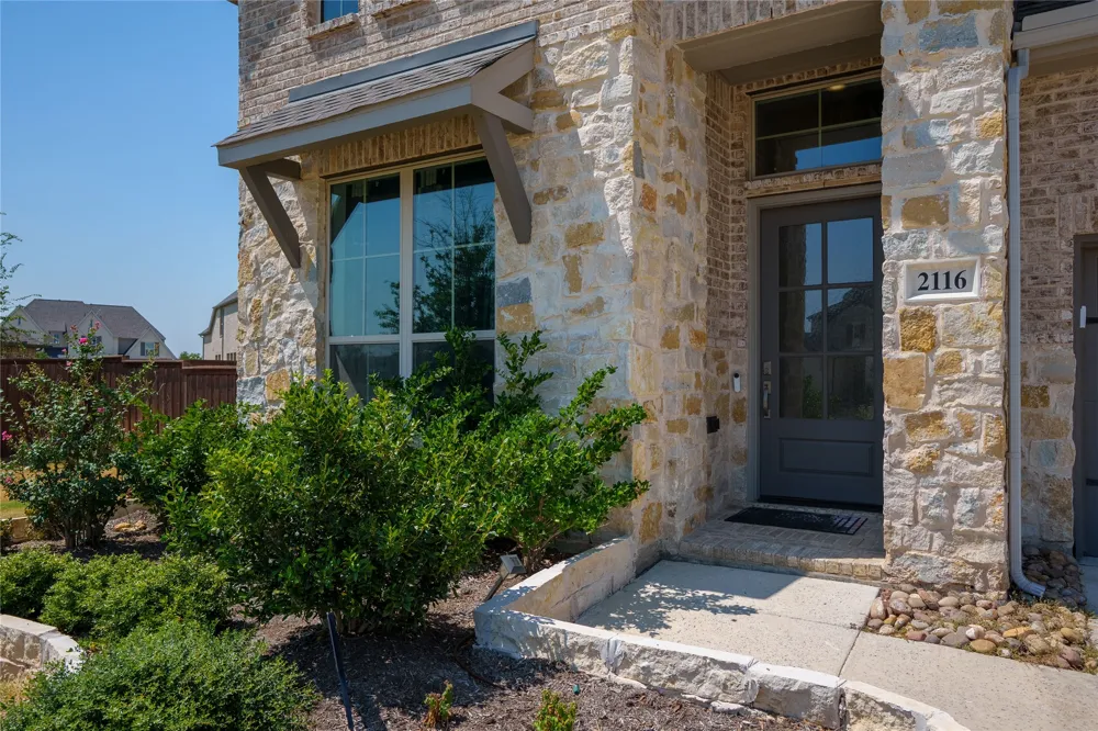2116 Roquette Drive Haslet, TX 76052