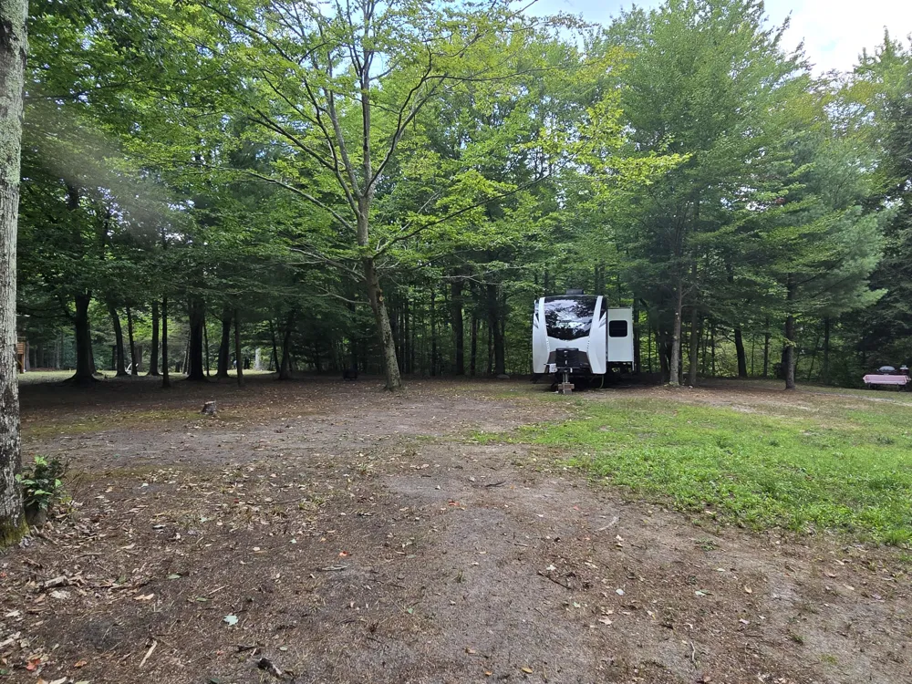 610 W Millerton Road Scottville, MI 49454