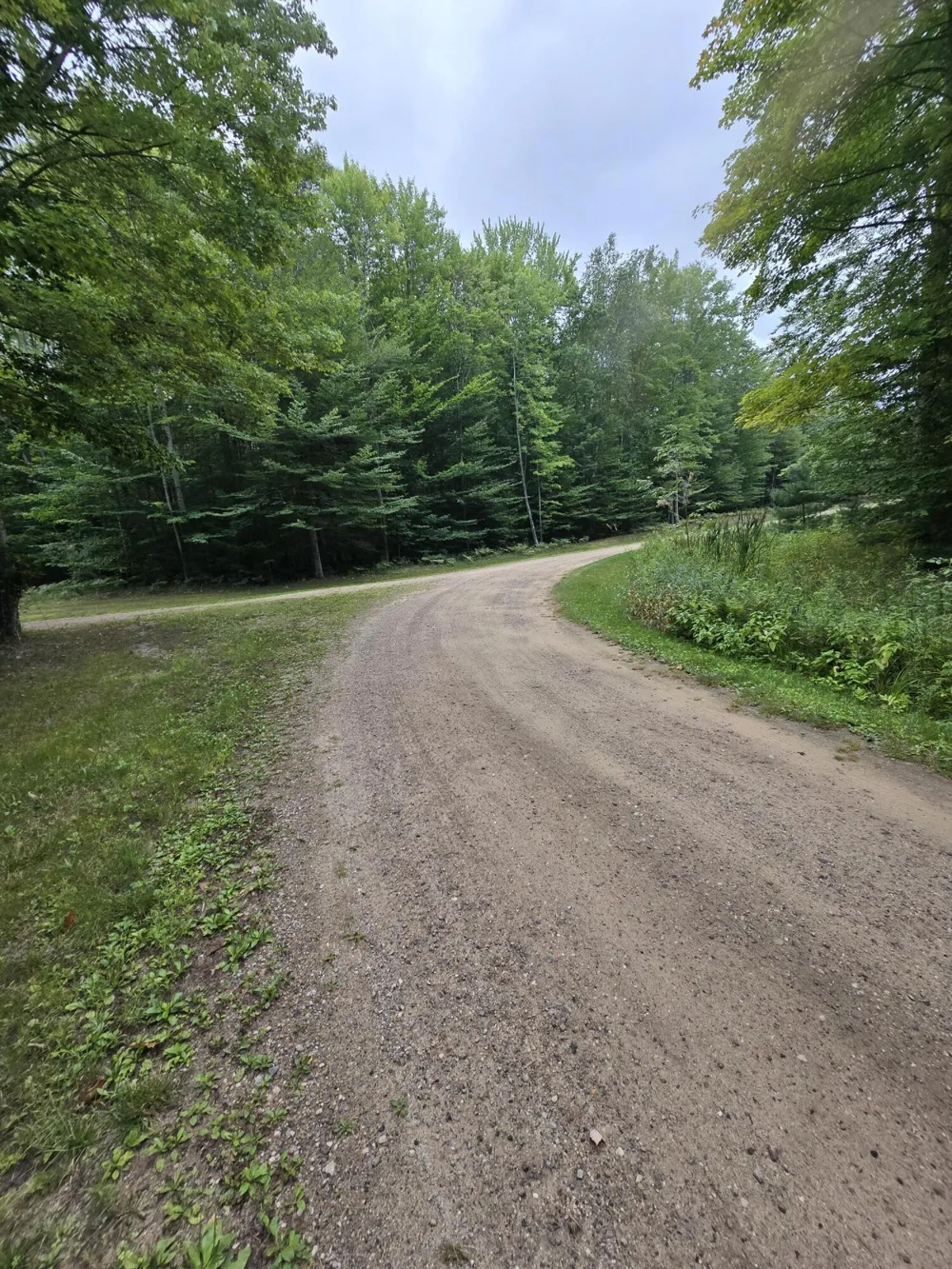 610 W Millerton Road Scottville, MI 49454